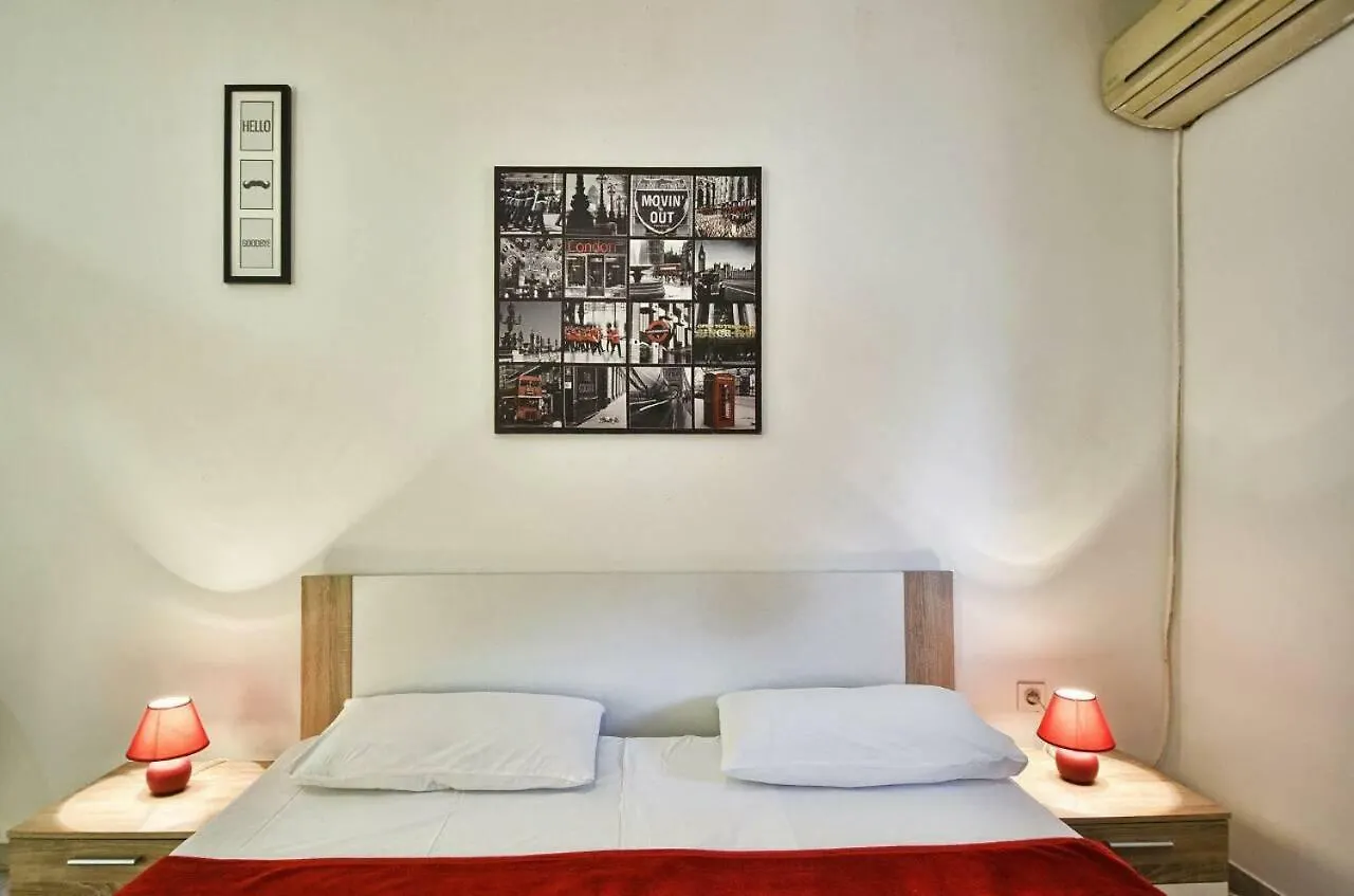 The Big Smile Apartments Pula