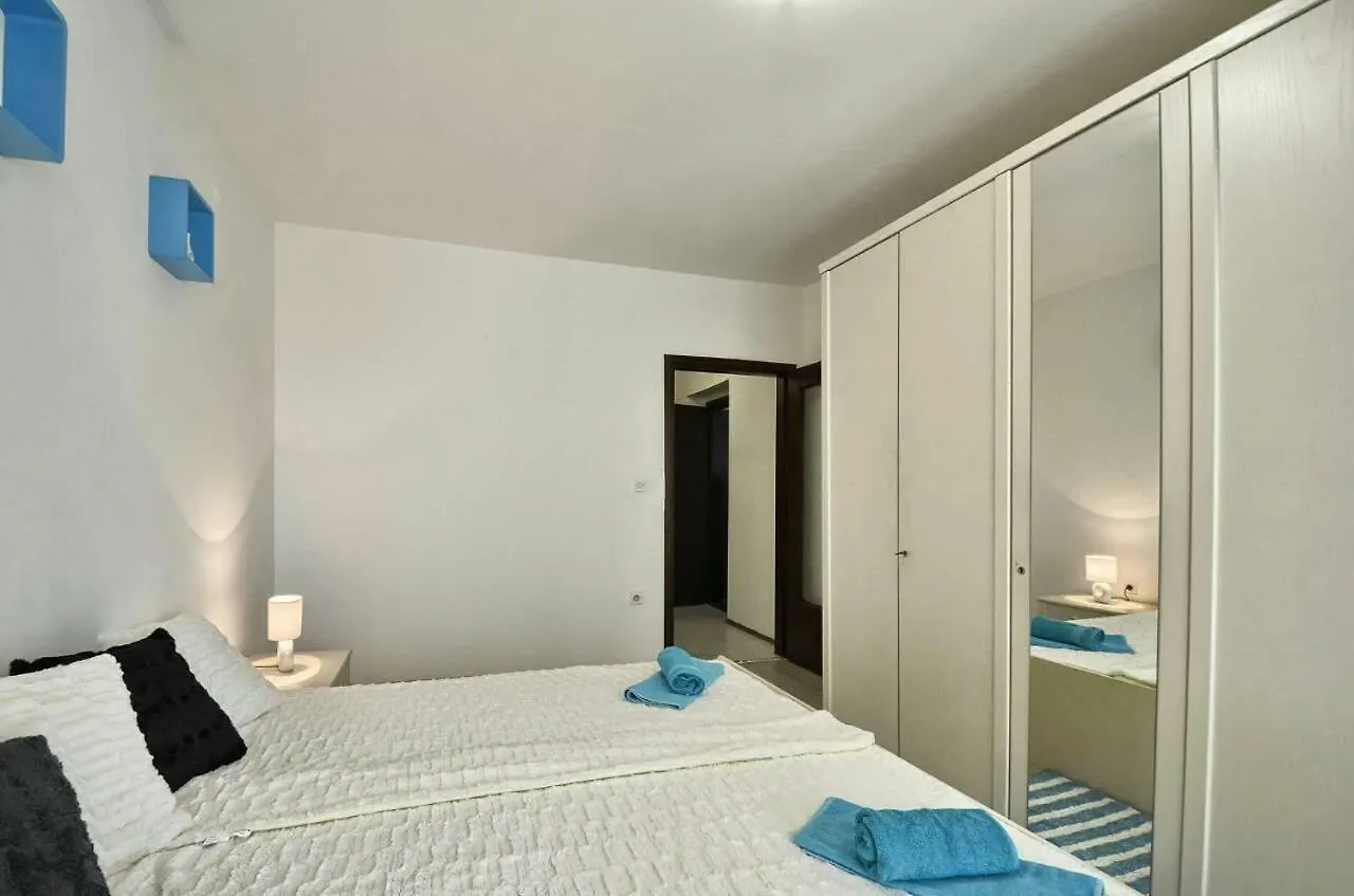 The Big Smile Apartments Pula